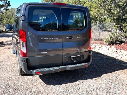 Used 2018 Ford Transit 150 XLT RWD image 5