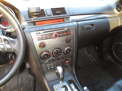 Used 2007 MAZDA MAZDA3 s Grand Touring image 16