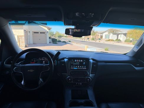 Used 2017 Chevrolet Tahoe LT w/ Luxury Package image 12