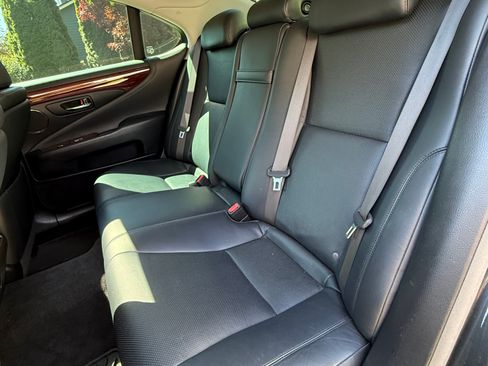 Used 2008 Lexus LS 460 RWD image 9