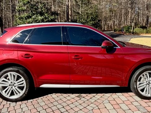 Used 2018 Audi Q5 Prestige w/ Prestige Package image 9