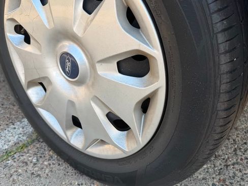 Used 2016 Ford Transit Connect XLT FWD image 19