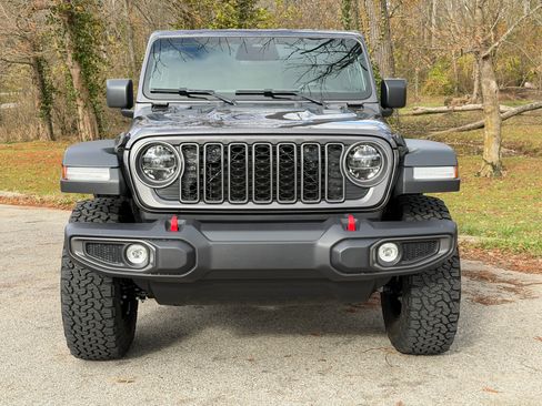 Used 2026 Jeep Wrangler Unlimited Rubicon image 4