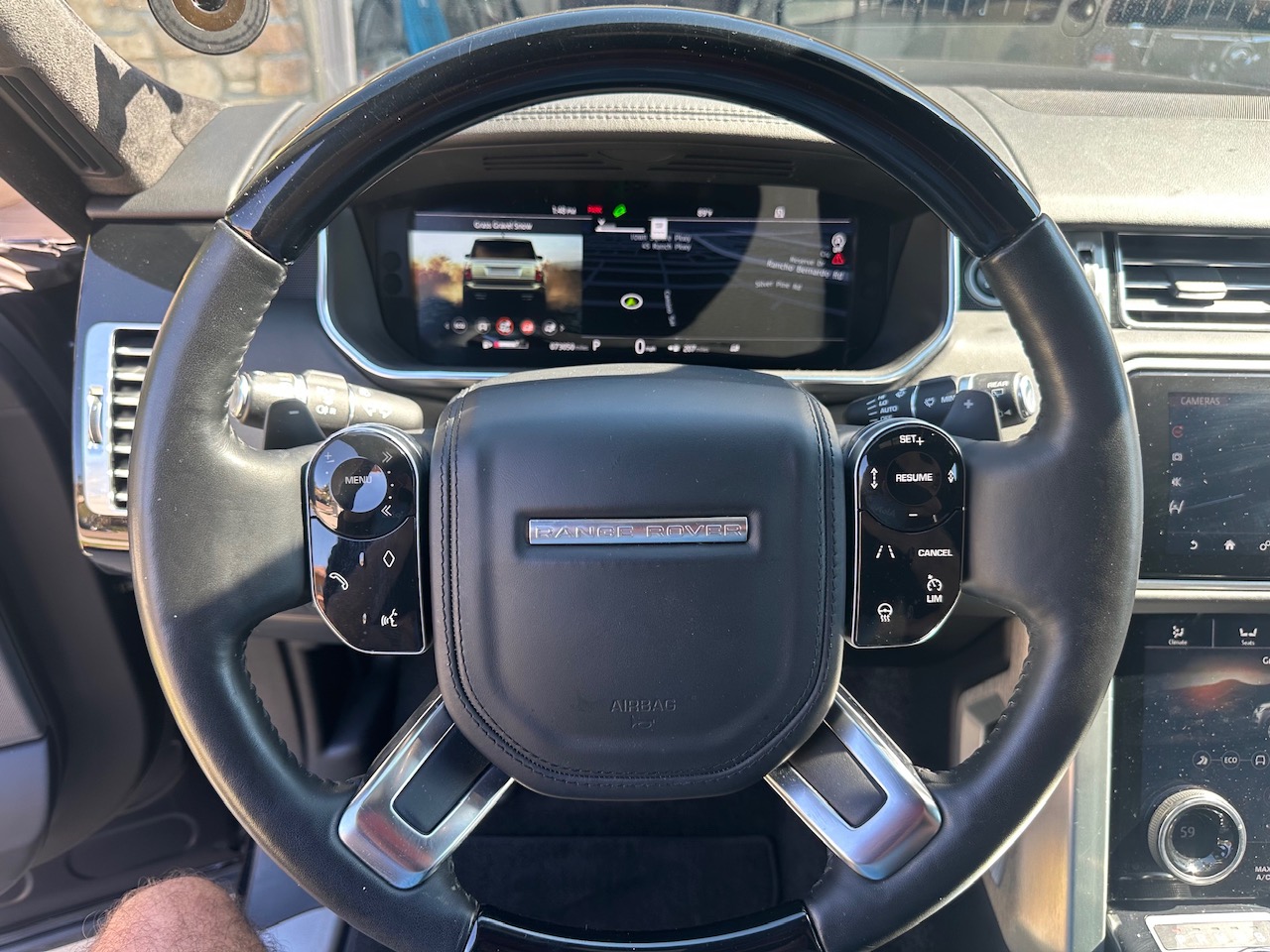 Used 2019 Land Rover Range Rover Long Wheelbase Supercharged AWD/4WD image 18