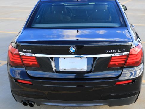 Used 2015 BMW 740Ld xDrive image 5