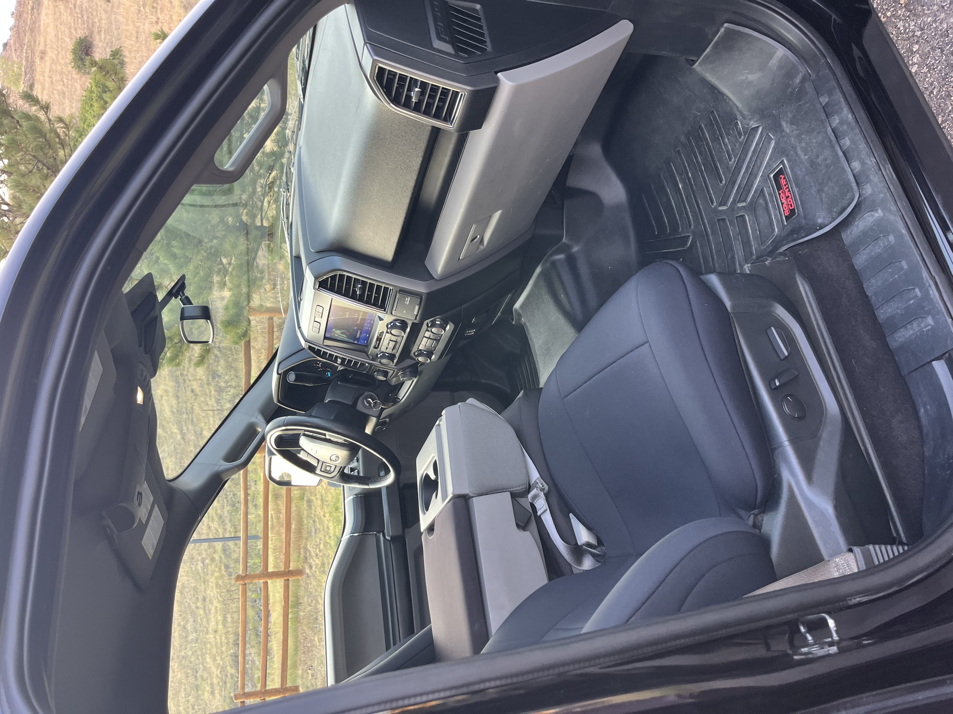 Used 2020 Ford F150 XLT w/ Equipment Group 302A Luxury AWD/4WD image 14