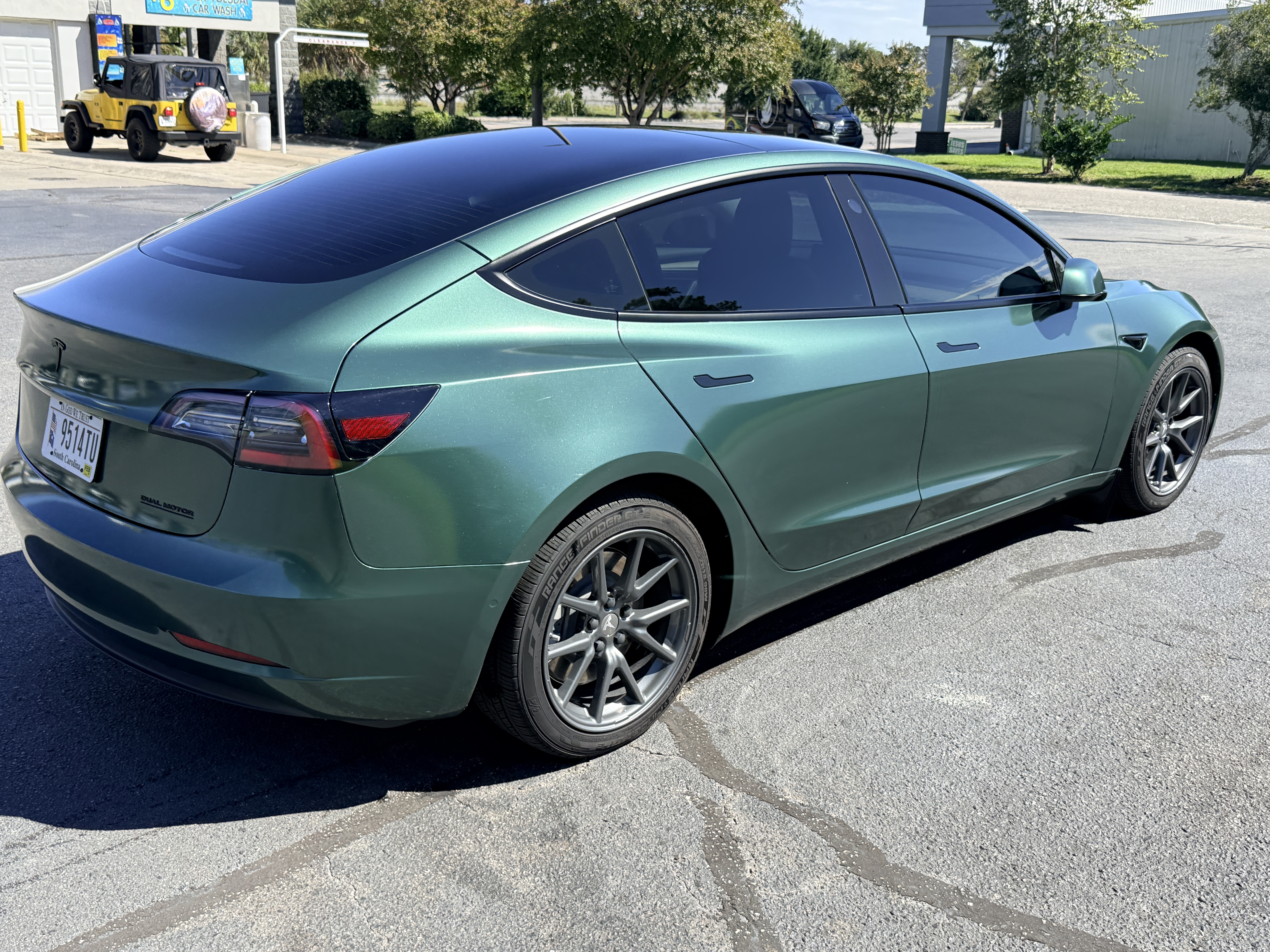 Used 2022 Tesla Model 3 Long Range AWD/4WD image 2