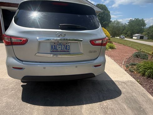 Used 2014 INFINITI QX60 FWD w/ Deluxe Touring Package image 4