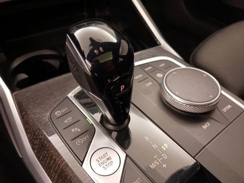 Used 2021 BMW 330e w/ Convenience Package RWD image 17