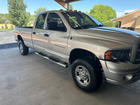 Used 2005 Dodge Ram 3500 Truck SLT AWD/4WD image 1