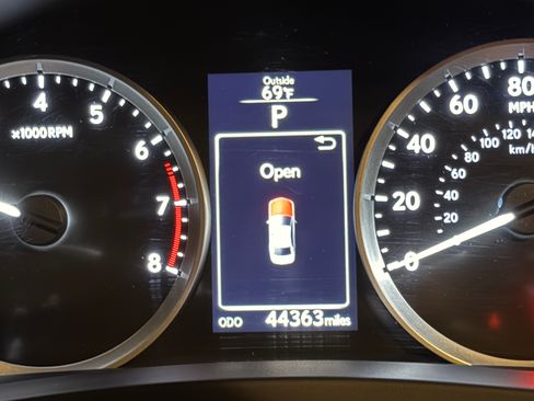 Used 2015 Lexus IS 250 AWD w/ Premium Package image 17