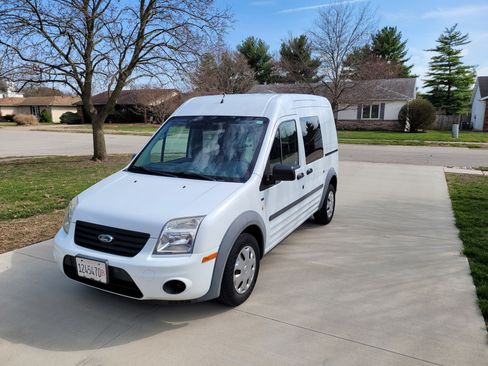 Used 2013 Ford Transit Connect XLT image 1