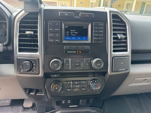 Used 2015 Ford F150 XLT w/ Equipment Group 301A Mid image 12