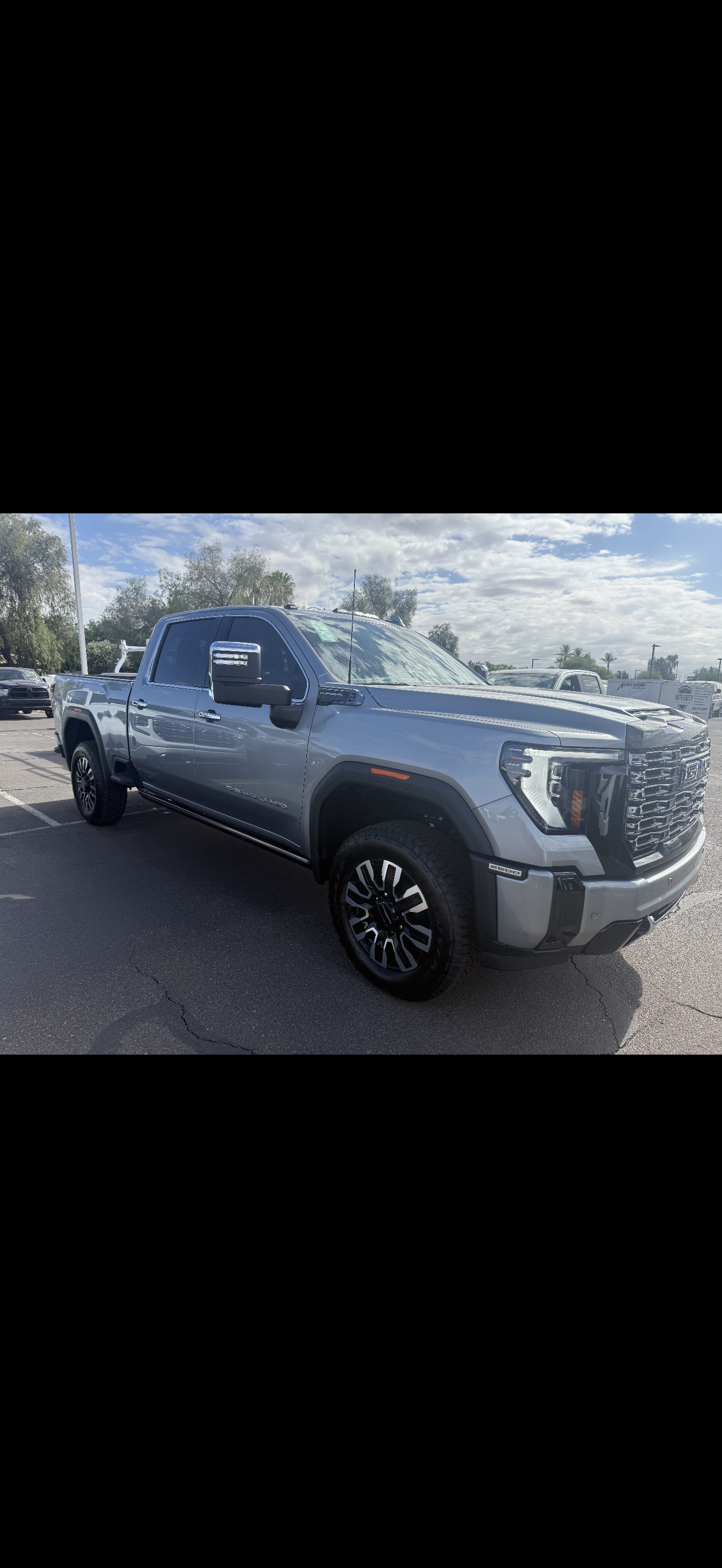 Used 2026 GMC Sierra 2500 Denali Ultimate w/ Max Trailering Package AWD/4WD image 4