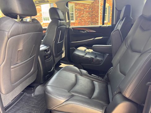 Used 2016 Cadillac Escalade ESV Premium AWD/4WD image 20