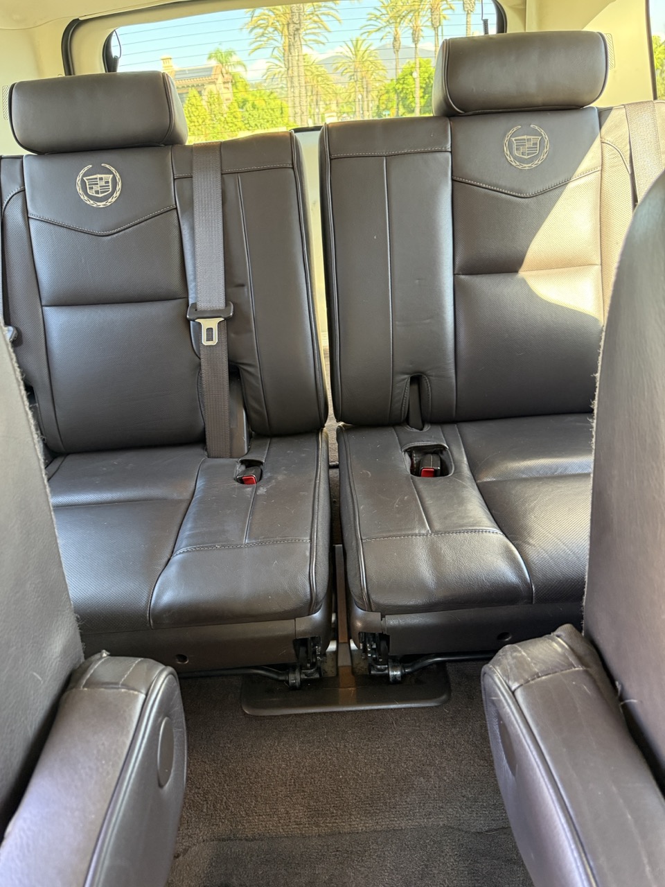 Used 2012 Cadillac Escalade ESV Platinum AWD/4WD image 20