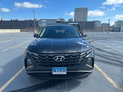 Used 2022 Hyundai Tucson SE image 4