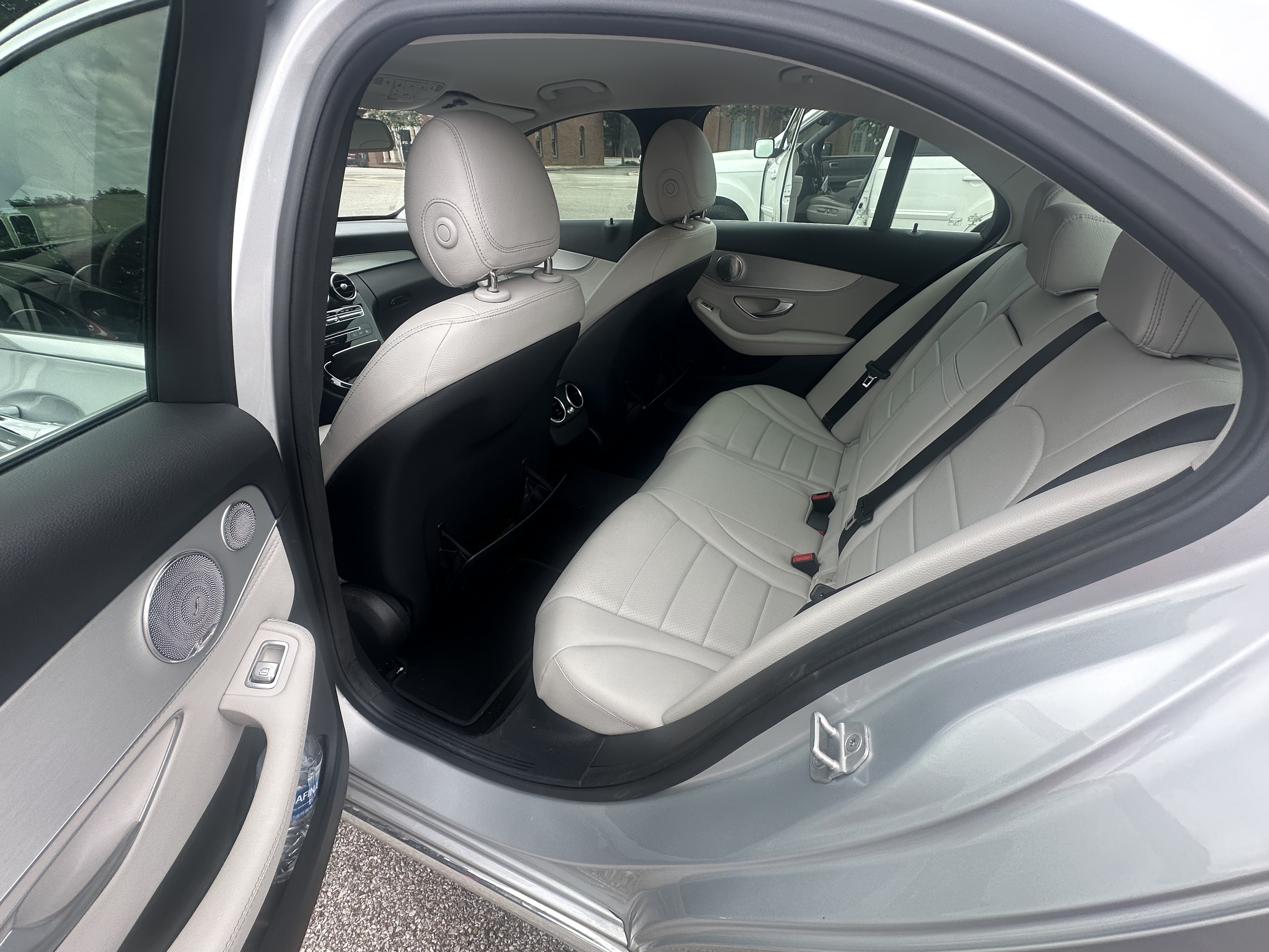 Used 2015 Mercedes-Benz C 300 4MATIC Sedan image 8