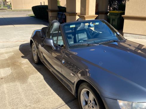 Used 2000 BMW Z3 2.5i image 9