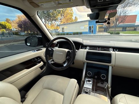Used 2018 Land Rover Range Rover Supercharged image 19