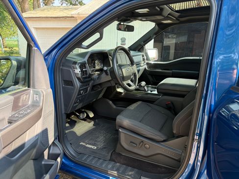 Used 2022 Ford F150 XLT w/ Equipment Group 302A High AWD/4WD image 10