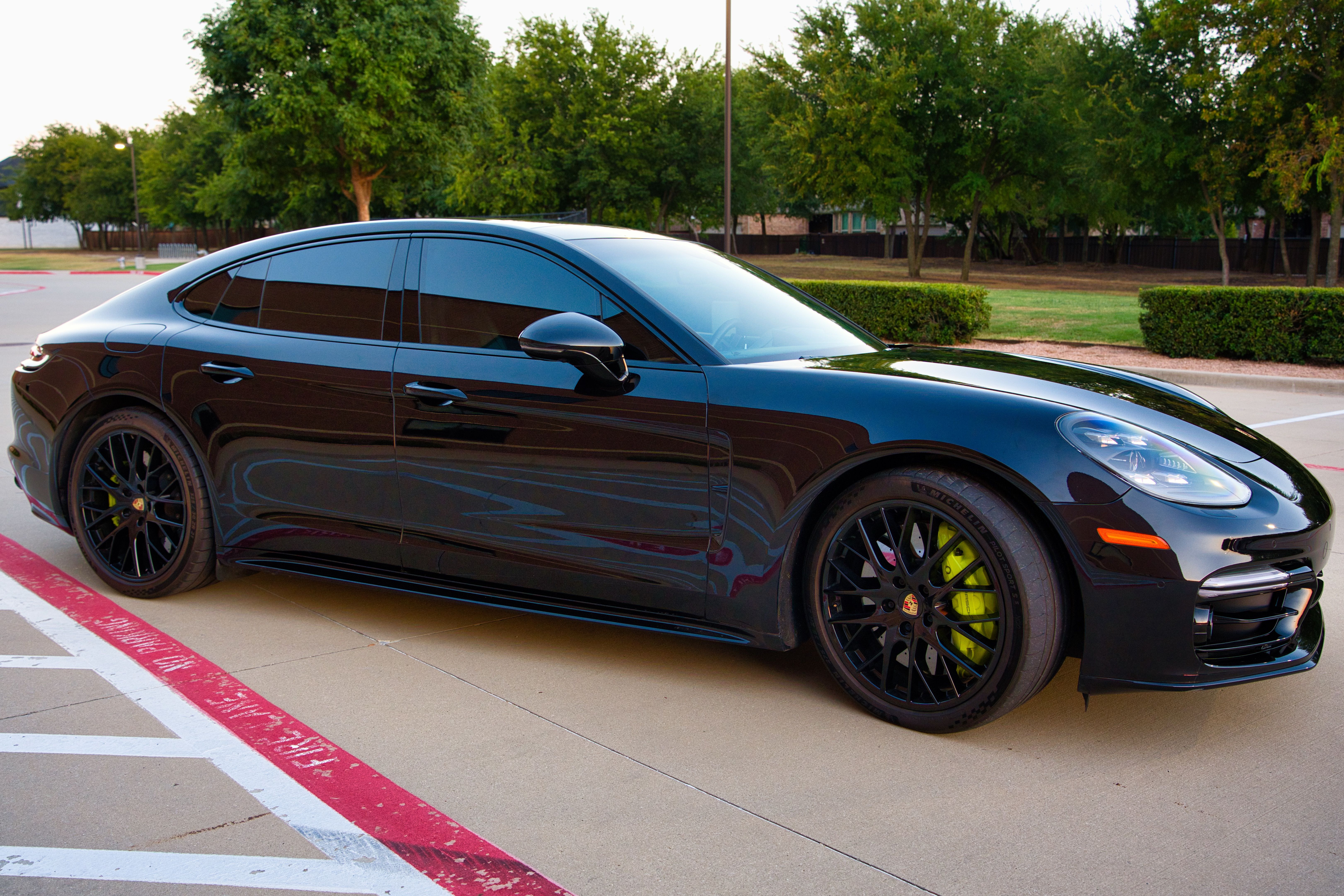 Used 2019 Porsche Panamera Turbo S AWD/4WD image 2