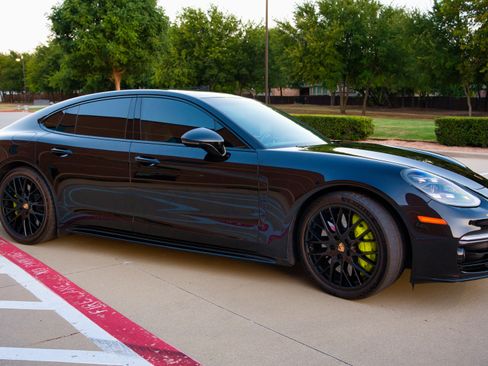 Used 2019 Porsche Panamera Turbo S AWD/4WD image 2