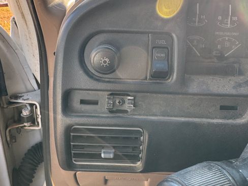 Used 1997 Ford F350 2WD Crew Cab image 15