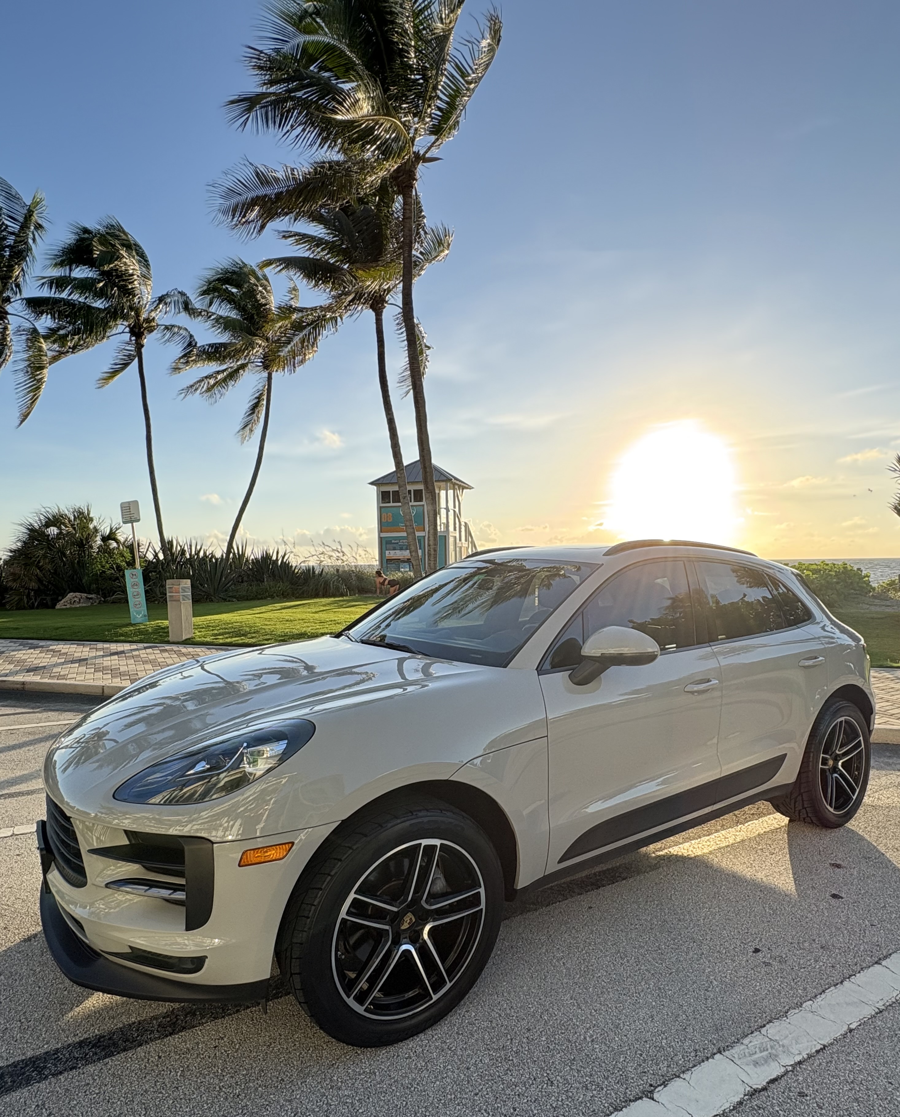 Used 2019 Porsche Macan AWD/4WD image 13