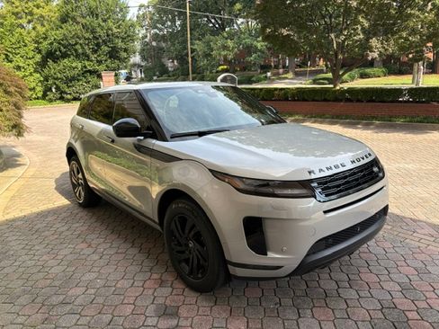 Used 2024 Land Rover Range Rover Evoque S AWD/4WD image 8