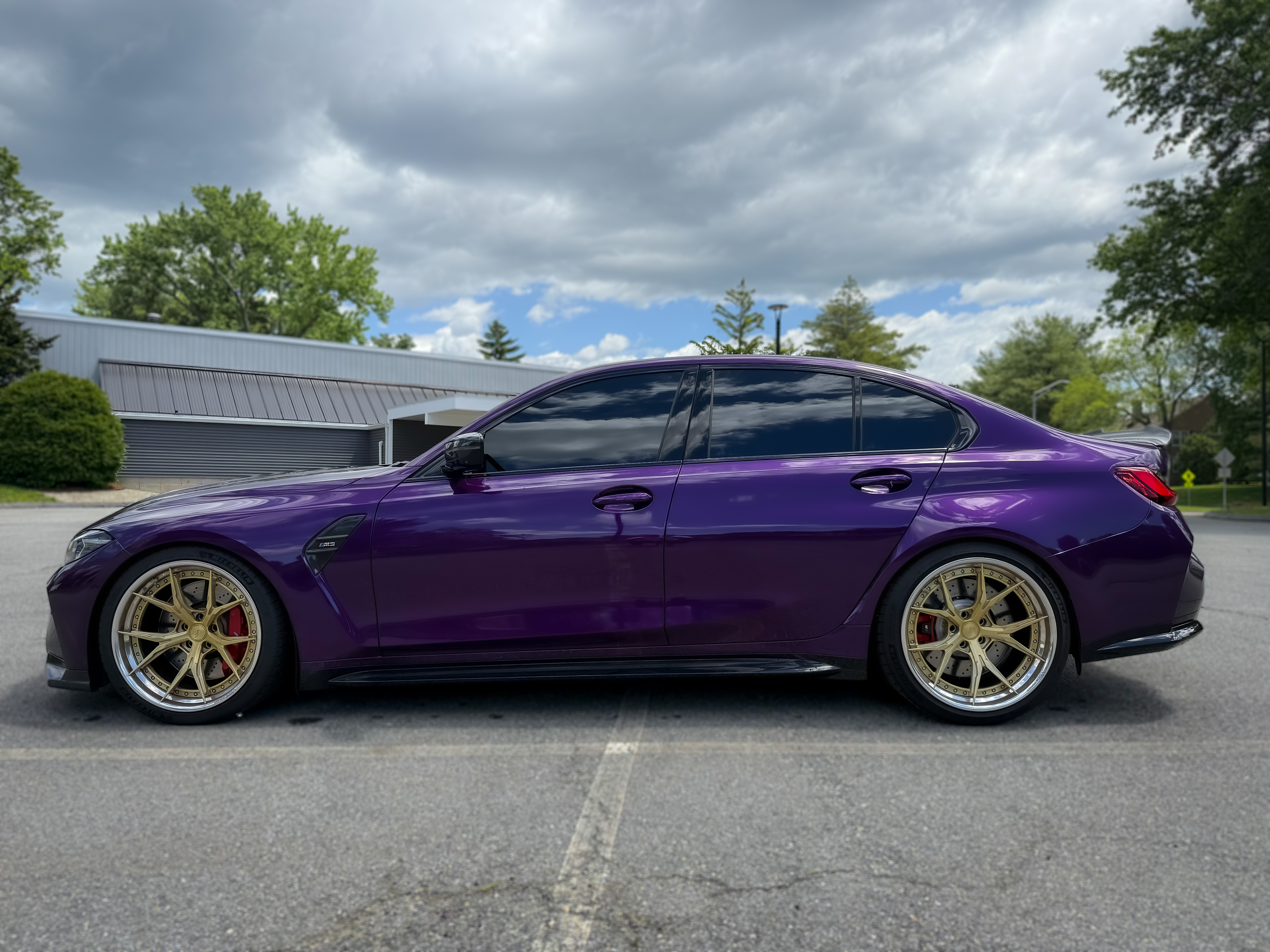 Used 2023 BMW M3 w/ M Carbon Exterior Package RWD image 8