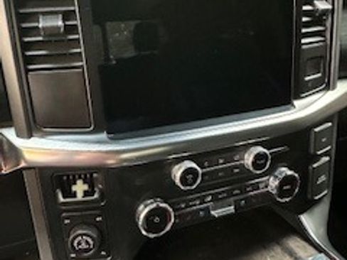 Used 2022 Ford F150 Lariat w/ Equipment Group 502A High image 20