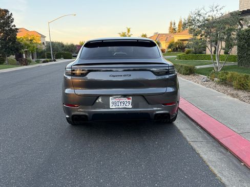 Used 2021 Porsche Cayenne GTS image 5