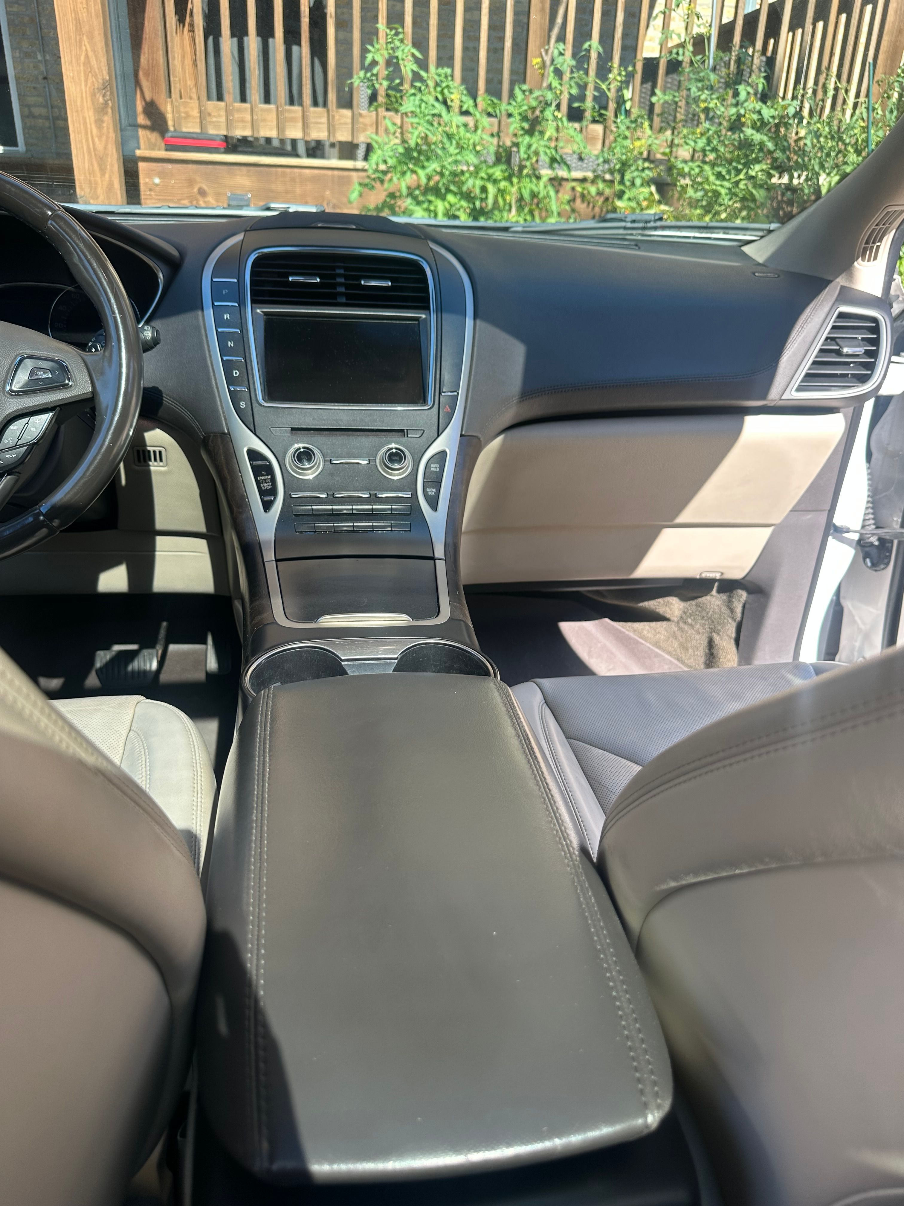 Used 2017 Lincoln MKX Reserve w/ Lincoln MKX Climate Package AWD/4WD image 6