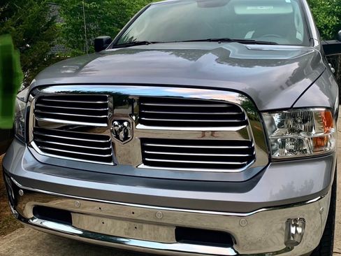 Used 2019 RAM 1500 Big Horn AWD/4WD image 8