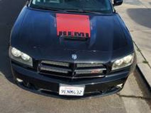 Used 2006 Dodge Charger SRT8 w/ SRT Option Group III image 2