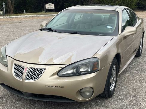 Used 2004 Pontiac Grand Prix GT2 w/ Leather Trim Pkg image 2