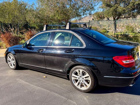 Used 2012 Mercedes-Benz C 300 4MATIC Sedan image 5