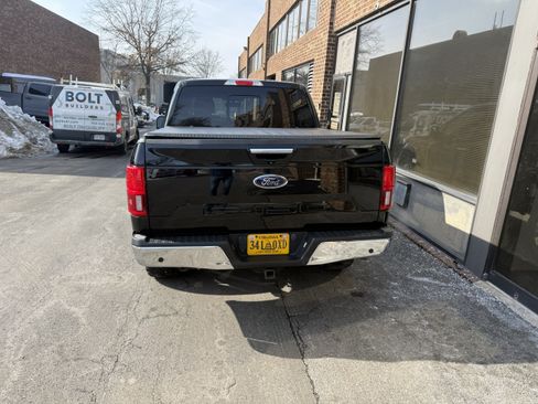 Used 2018 Ford F150 Lariat w/ Equipment Group 502A Luxury image 5