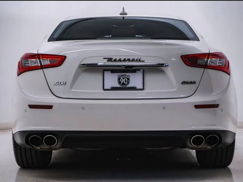 Used 2017 Maserati Ghibli S Q4 AWD/4WD image 5