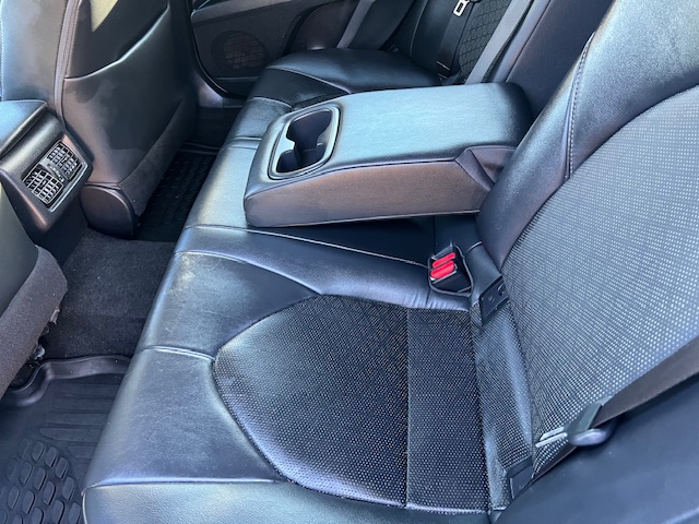 Used 2018 Toyota Camry XSE FWD image 11