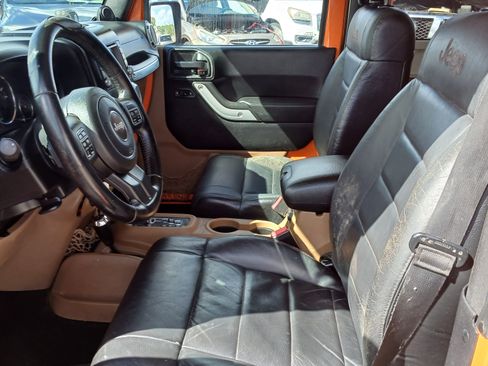 Used 2012 Jeep Wrangler Rubicon w/ PWR Convenience Group image 9