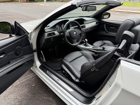 Used 2011 BMW 335is Convertible image 5