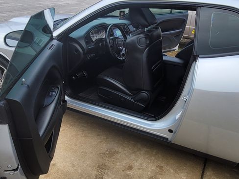 Used 2019 Dodge Challenger GT w/ Plus Package image 5