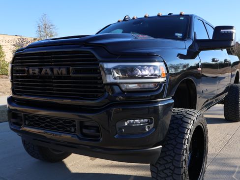 Used 2024 RAM 3500 Laramie w/ Night Edition image 5