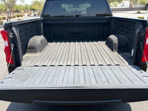 Used 2022 Chevrolet Silverado 1500 RST w/ Redline Edition RWD image 15