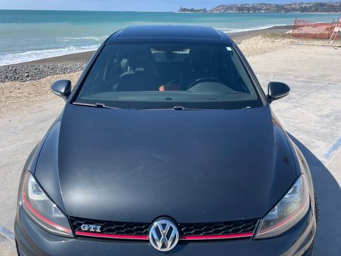 Used 2015 Volkswagen GTI Autobahn w/ Lighting Package (SEL) image 4