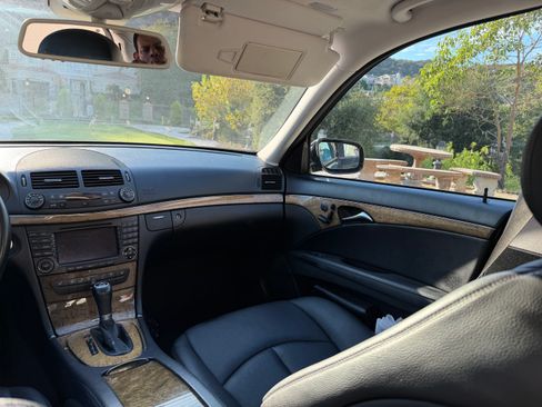 Used 2008 Mercedes-Benz E 350 Sedan image 8