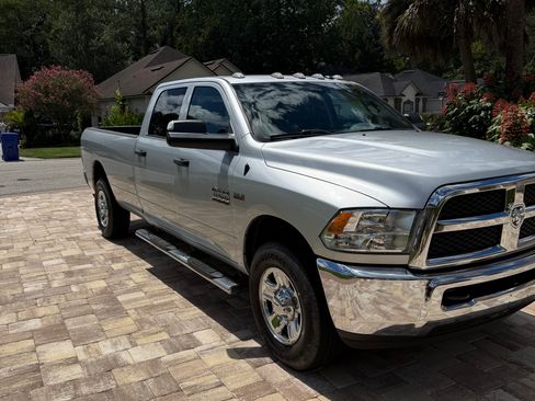 Used 2018 RAM 3500 Tradesman w/ Chrome Appearance Group RWD image 2
