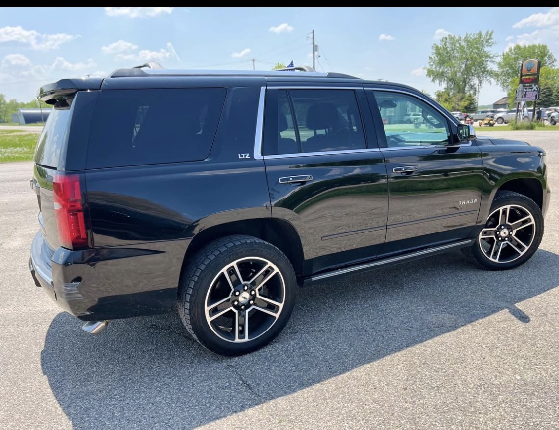 Used 2016 Chevrolet Tahoe LTZ AWD/4WD image 6